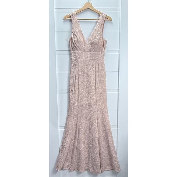 Speechless Women's V-Neck Sleeveless Shimmer Gown‎ Size 5  Dress - Blush Pink - - Picture 1 of 11